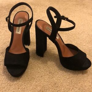 STEVE MADDEN black suede heels